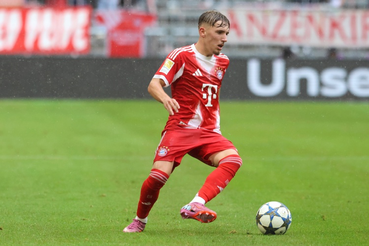 stron, 特队为沃尔, 拜仁慕尼黑 stron, 特队为沃尔, 拜仁慕尼黑